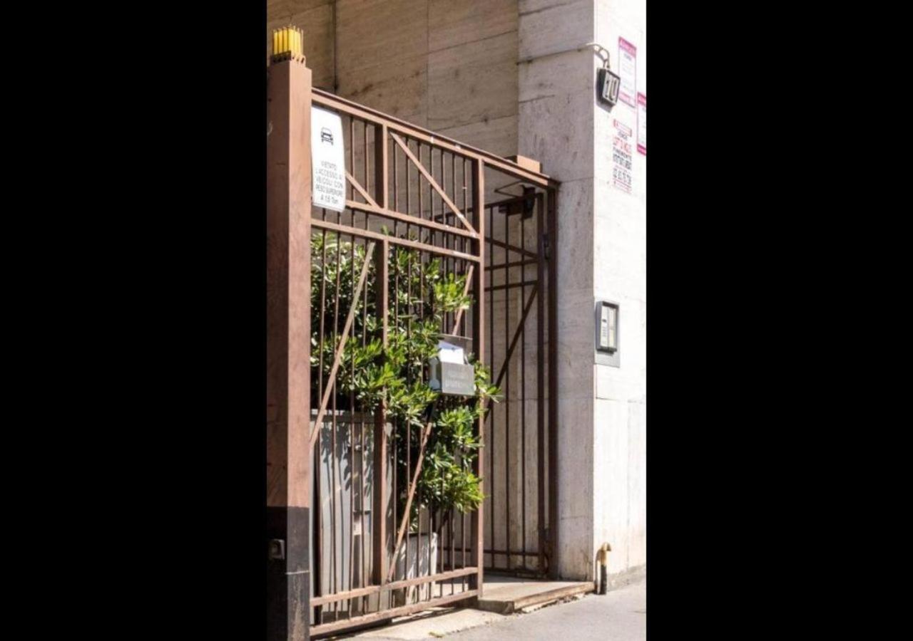 Joivy Exclusive Apt For 4 In Navigli Near Parks Milan Luaran gambar